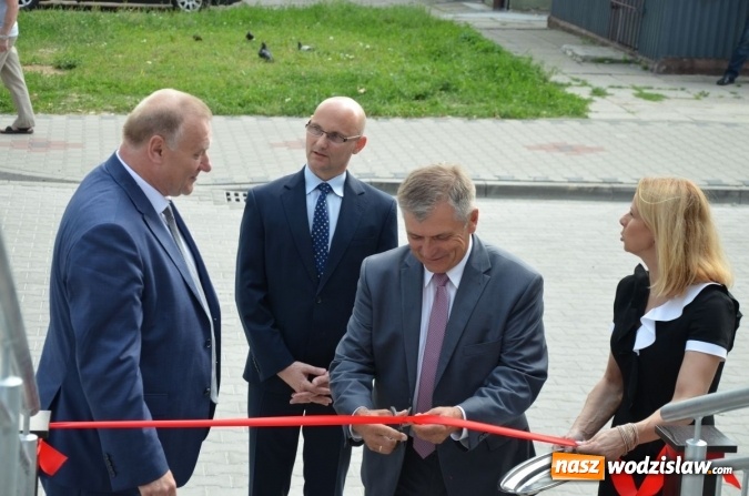 Zdjęcie w galerii na portalu naszwodzislaw.com: Termomodernizacja zakończona. Budynek Zespołu Poradni Specjalistycznych jak nowy  wiadomości z regionu