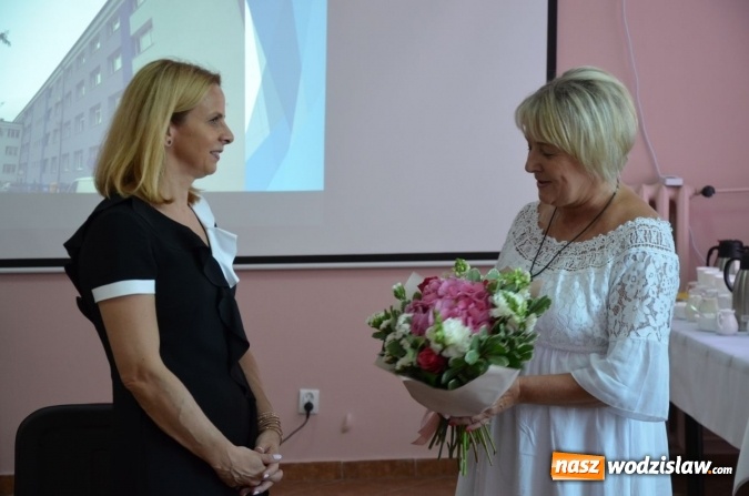 Zdjęcie w galerii na portalu naszwodzislaw.com: Termomodernizacja zakończona. Budynek Zespołu Poradni Specjalistycznych jak nowy  wiadomości z regionu