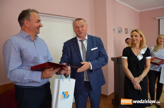 Zdjęcie w galerii na portalu naszwodzislaw.com: Termomodernizacja zakończona. Budynek Zespołu Poradni Specjalistycznych jak nowy  wiadomości z regionu