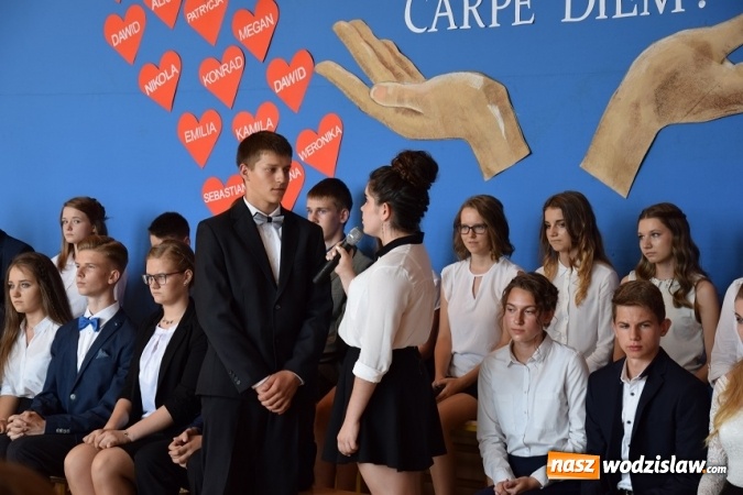 Zdjęcie w galerii na portalu naszwodzislaw.com: Mszana, Gogołowa: 54 uczniów zakończyło edukację  wiadomości z regionu