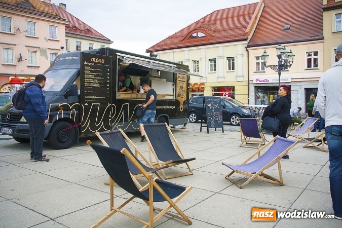 Zdjęcie w galerii na portalu naszwodzislaw.com: Food trucki w Wodzisławiu na rozpoczęcie wakacji wiadomości z regionu