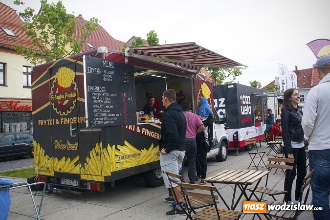 Zdjęcie w galerii na portalu naszwodzislaw.com: Food trucki w Wodzisławiu na rozpoczęcie wakacji wiadomości z regionu