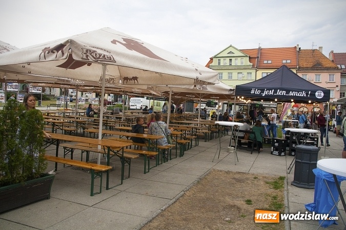 Zdjęcie w galerii na portalu naszwodzislaw.com: Food trucki w Wodzisławiu na rozpoczęcie wakacji wiadomości z regionu