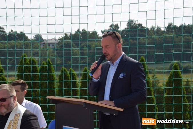 Zdjęcie w galerii na portalu naszwodzislaw.com: Oficjalne otwarcie boiska sportowego przy Szkole Podstawowej w Mszanie wiadomości z regionu