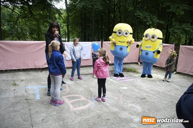 Zdjęcie w galerii na portalu naszwodzislaw.com: Pletli wianki i biesiadowali przy ognisku. Zorganizowano III Wodzisławską Noc Świętojańską wiadomości z regionu