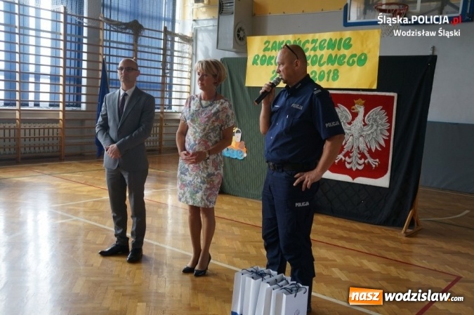 Zdjęcie w galerii na portalu naszwodzislaw.com: Uczniowie nagrodzeni za filmy o uzależnieniach wiadomości z regionu