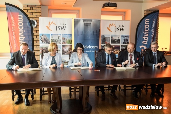 Zdjęcie w galerii na portalu naszwodzislaw.com: PWSZ podpisała porozumienie o współpracy z Jastrzębską Spółką Węglową wiadomości z regionu