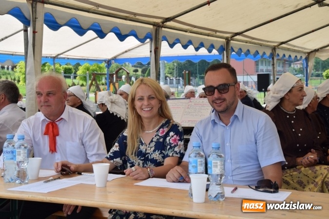 Zdjęcie w galerii na portalu naszwodzislaw.com: W Połomi po raz siódmy zabrzmiał Złoty Dzwon wiadomości z regionu