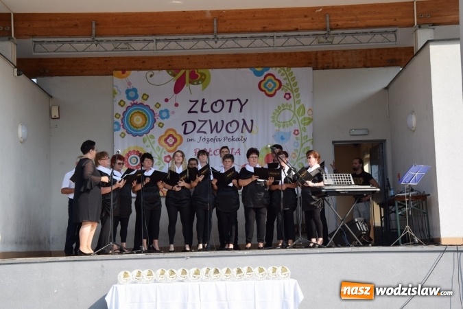 Zdjęcie w galerii na portalu naszwodzislaw.com: W Połomi po raz siódmy zabrzmiał Złoty Dzwon wiadomości z regionu