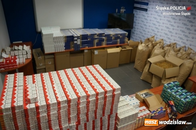 Zdjęcie w galerii na portalu naszwodzislaw.com: Wodzisławska drogówka tym razem namierzyła... 20 tysięcy papierosów FOTO i WIDEO wiadomości z regionu