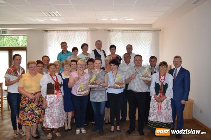 Zdjęcie w galerii na portalu naszwodzislaw.com: Połomski święcelnik startuje w konkursie Piękna Wieś Województwa Śląskiego wiadomości z regionu