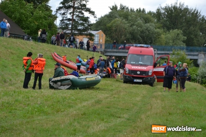 Zdjęcie w galerii na portalu naszwodzislaw.com: Sezon wodniacki oficjalnie rozpoczęty  wiadomości z regionu