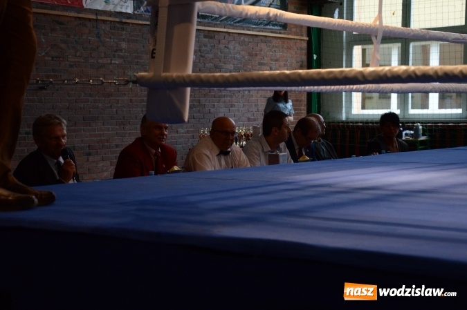 Zdjęcie w galerii na portalu naszwodzislaw.com: Polsko-brytyjskie zmagania na ringu w Wodzisławiu Śląskim  wiadomości z regionu