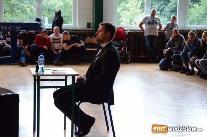 Zdjęcie w galerii na portalu naszwodzislaw.com: Polsko-brytyjskie zmagania na ringu w Wodzisławiu Śląskim  wiadomości z regionu