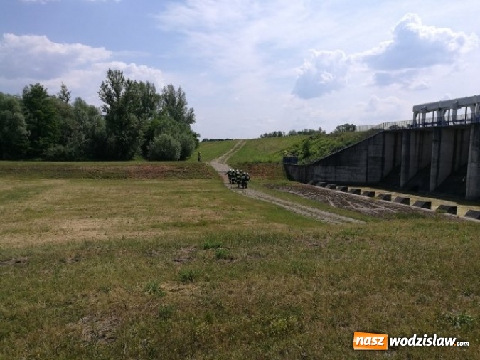 Zdjęcie w galerii na portalu naszwodzislaw.com: Strażacy sprawdzili czy są przygotowani do powodzi  wiadomości z regionu