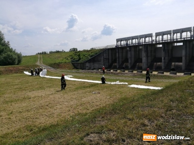 Zdjęcie w galerii na portalu naszwodzislaw.com: Strażacy sprawdzili czy są przygotowani do powodzi  wiadomości z regionu