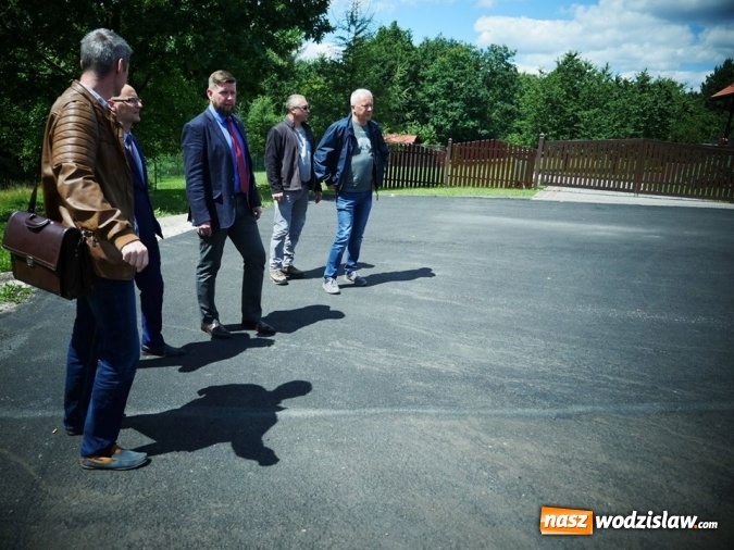 Zdjęcie w galerii na portalu naszwodzislaw.com: Droga równa jak stół. Remont ulicy Liliowej w Wodzisławiu Śląskim dobiegł końca wiadomości z regionu