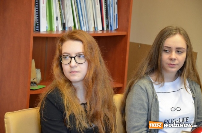 Zdjęcie w galerii na portalu naszwodzislaw.com: Artystycznie wyrazili sprzeciw wobec przemocy wiadomości z regionu