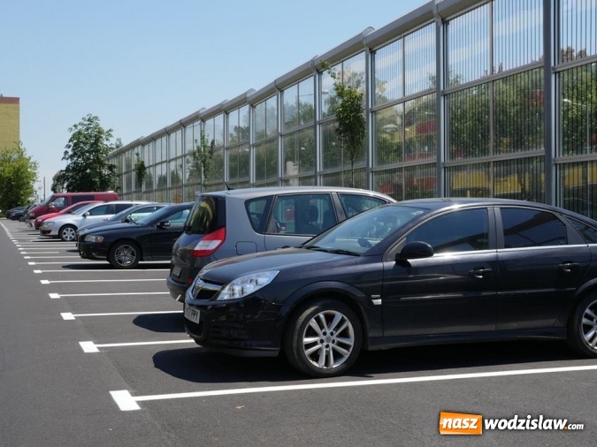 Zdjęcie w galerii na portalu naszwodzislaw.com: Na osiedlu XXX-lecia wyznaczono ponad sto miejsc postojowych wiadomości z regionu