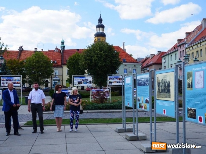 Zdjęcie w galerii na portalu naszwodzislaw.com: Patriotyczne ognisko i zwiedzanie schronu. Obchody 100-lecia Niepodległości w Wodzisławiu Śląskim wiadomości z regionu