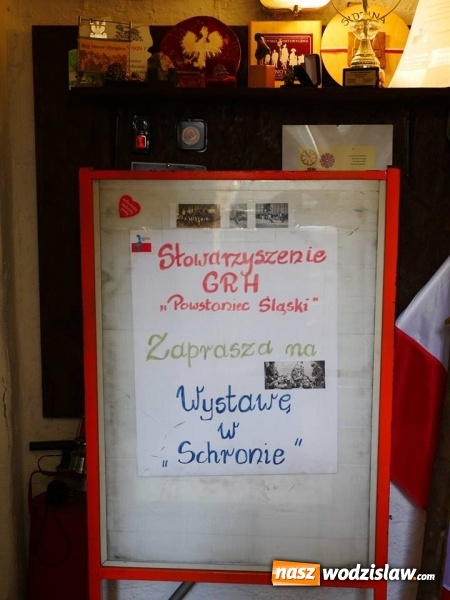 Zdjęcie w galerii na portalu naszwodzislaw.com: Patriotyczne ognisko i zwiedzanie schronu. Obchody 100-lecia Niepodległości w Wodzisławiu Śląskim wiadomości z regionu