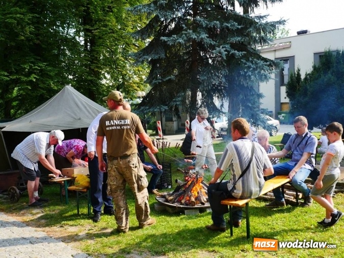 Zdjęcie w galerii na portalu naszwodzislaw.com: Patriotyczne ognisko i zwiedzanie schronu. Obchody 100-lecia Niepodległości w Wodzisławiu Śląskim wiadomości z regionu