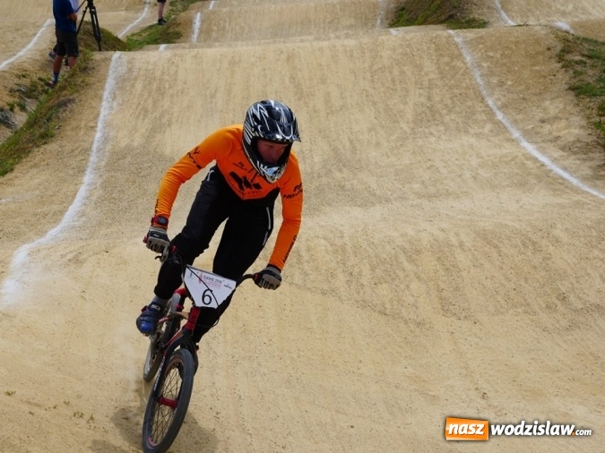 Zdjęcie w galerii na portalu naszwodzislaw.com: Ogólnopolskie zawody BMX Racing na Trzech Wzgórzach  wiadomości z regionu