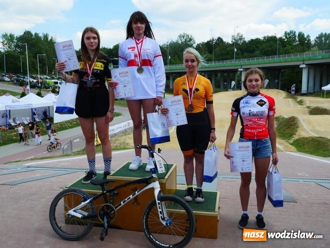 Zdjęcie w galerii na portalu naszwodzislaw.com: Ogólnopolskie zawody BMX Racing na Trzech Wzgórzach  wiadomości z regionu