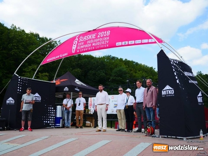 Zdjęcie w galerii na portalu naszwodzislaw.com: Ogólnopolskie zawody BMX Racing na Trzech Wzgórzach  wiadomości z regionu