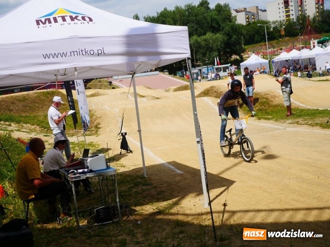 Zdjęcie w galerii na portalu naszwodzislaw.com: Ogólnopolskie zawody BMX Racing na Trzech Wzgórzach  wiadomości z regionu