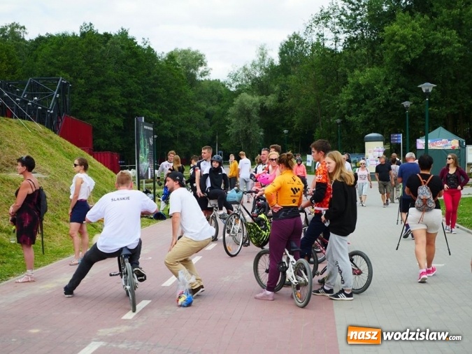 Zdjęcie w galerii na portalu naszwodzislaw.com: Ogólnopolskie zawody BMX Racing na Trzech Wzgórzach  wiadomości z regionu