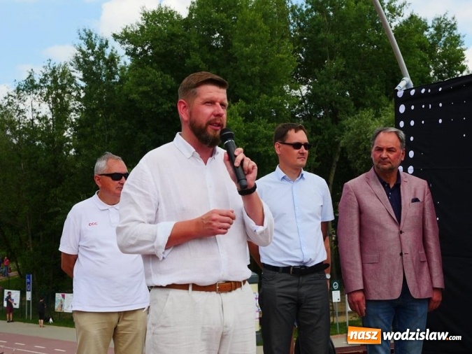 Zdjęcie w galerii na portalu naszwodzislaw.com: Ogólnopolskie zawody BMX Racing na Trzech Wzgórzach  wiadomości z regionu