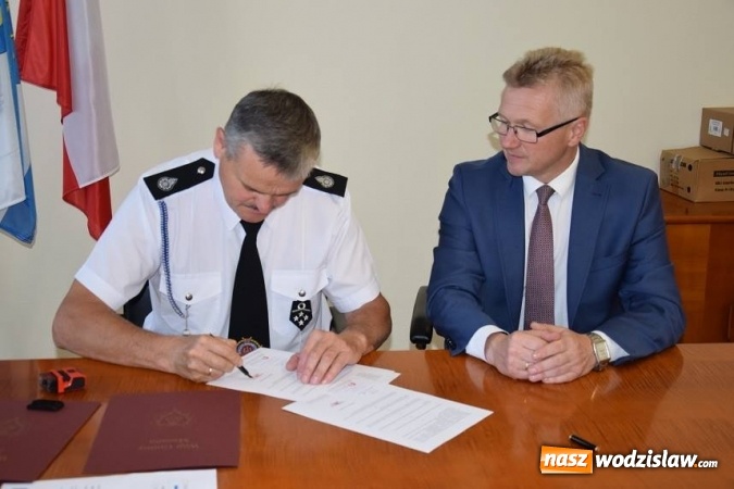 Zdjęcie w galerii na portalu naszwodzislaw.com: Strażacy z Gminy Mszana z nowym sprzętem  wiadomości z regionu