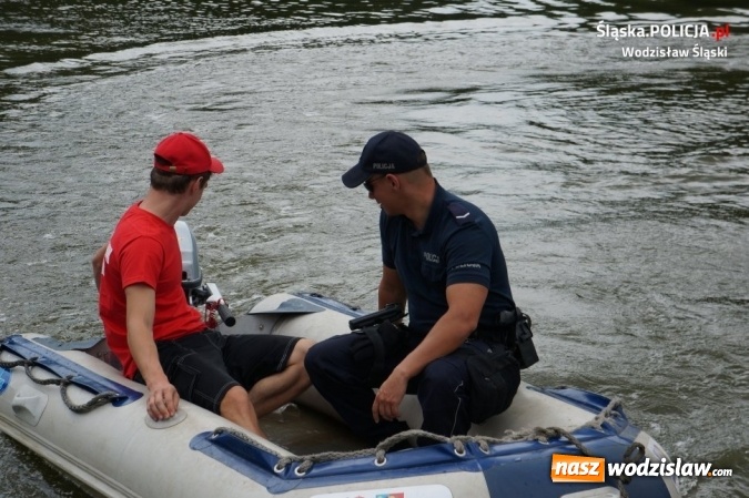 Zdjęcie w galerii na portalu naszwodzislaw.com: Policjanci kontrolują akweny wodne. Tym razem odwiedzili Balaton wiadomości z regionu