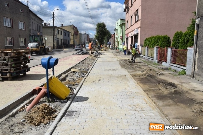 Zdjęcie w galerii na portalu naszwodzislaw.com: Remont ulicy Plebiscytowej w Rydułtowach potrwa dłużej niż planowano  wiadomości z regionu