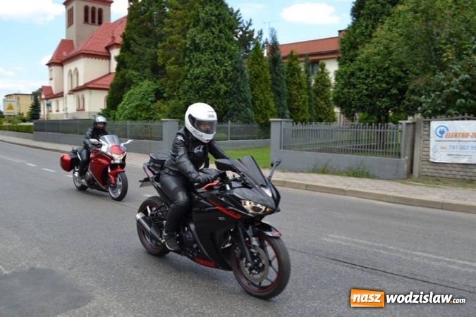 Zdjęcie w galerii na portalu naszwodzislaw.com: Dni Godowa za nami. Gwiazdą imprezy był zespół Bracia  wiadomości z regionu