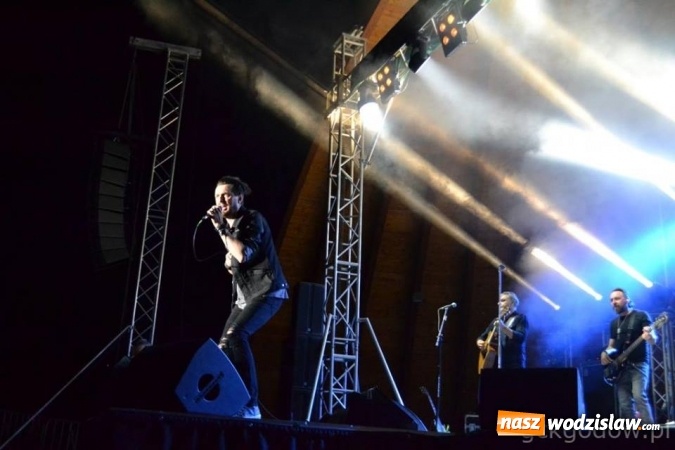 Zdjęcie w galerii na portalu naszwodzislaw.com: Dni Godowa za nami. Gwiazdą imprezy był zespół Bracia  wiadomości z regionu