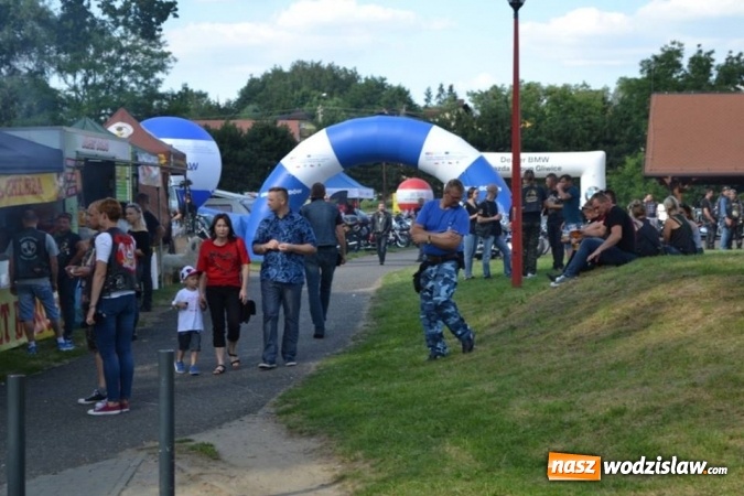 Zdjęcie w galerii na portalu naszwodzislaw.com: Dni Godowa za nami. Gwiazdą imprezy był zespół Bracia  wiadomości z regionu