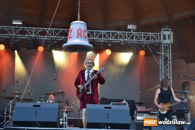 Zdjęcie w galerii na portalu naszwodzislaw.com: Dni Godowa za nami. Gwiazdą imprezy był zespół Bracia  wiadomości z regionu