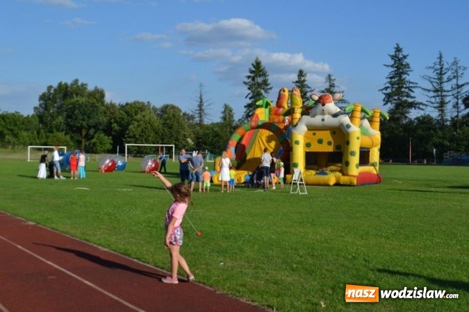 Zdjęcie w galerii na portalu naszwodzislaw.com: Dni Godowa za nami. Gwiazdą imprezy był zespół Bracia  wiadomości z regionu