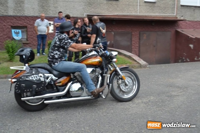 Zdjęcie w galerii na portalu naszwodzislaw.com: Dni Godowa za nami. Gwiazdą imprezy był zespół Bracia  wiadomości z regionu