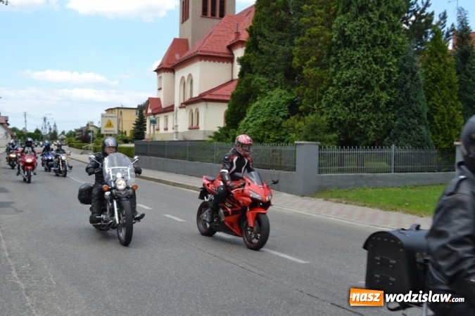 Zdjęcie w galerii na portalu naszwodzislaw.com: Dni Godowa za nami. Gwiazdą imprezy był zespół Bracia  wiadomości z regionu