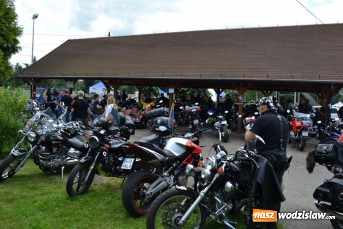 Zdjęcie w galerii na portalu naszwodzislaw.com: Dni Godowa za nami. Gwiazdą imprezy był zespół Bracia  wiadomości z regionu