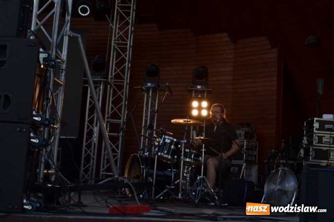 Zdjęcie w galerii na portalu naszwodzislaw.com: Dni Godowa za nami. Gwiazdą imprezy był zespół Bracia  wiadomości z regionu