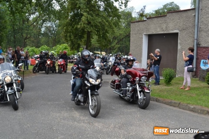 Zdjęcie w galerii na portalu naszwodzislaw.com: Dni Godowa za nami. Gwiazdą imprezy był zespół Bracia  wiadomości z regionu