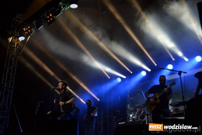 Zdjęcie w galerii na portalu naszwodzislaw.com: Dni Godowa za nami. Gwiazdą imprezy był zespół Bracia  wiadomości z regionu