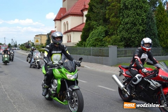 Zdjęcie w galerii na portalu naszwodzislaw.com: Dni Godowa za nami. Gwiazdą imprezy był zespół Bracia  wiadomości z regionu