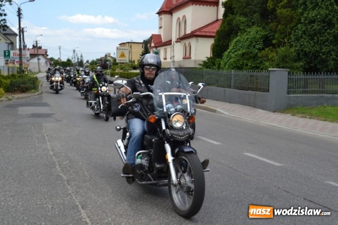 Zdjęcie w galerii na portalu naszwodzislaw.com: Dni Godowa za nami. Gwiazdą imprezy był zespół Bracia  wiadomości z regionu