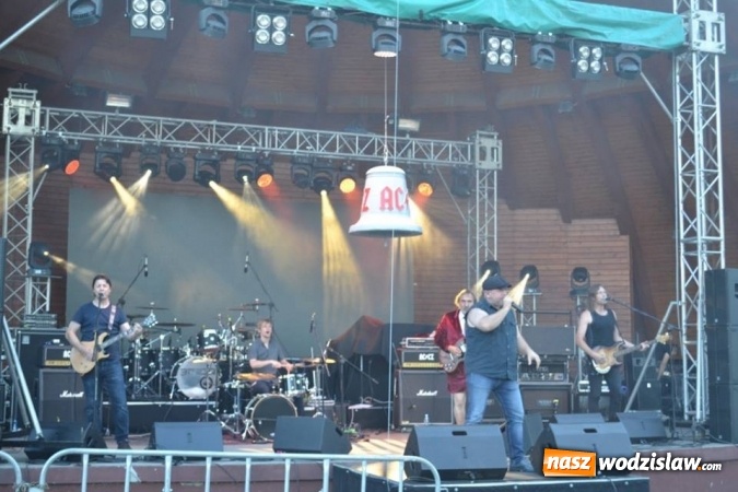 Zdjęcie w galerii na portalu naszwodzislaw.com: Dni Godowa za nami. Gwiazdą imprezy był zespół Bracia  wiadomości z regionu