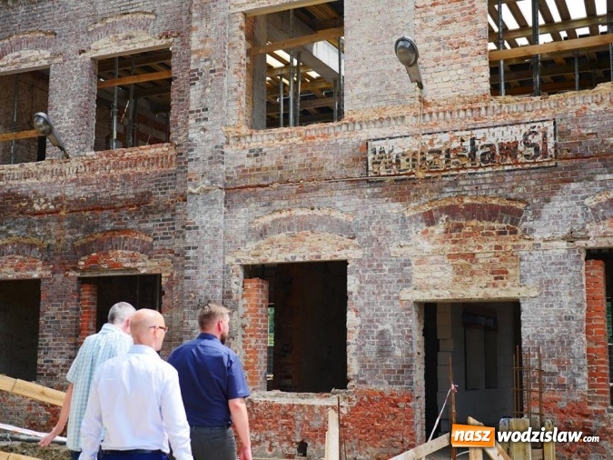 Zdjęcie w galerii na portalu naszwodzislaw.com: Jak przebiega rewitalizacja dworca? Koszt inwestycji przekroczył 14 milionów złotych wiadomości z regionu